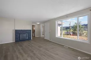 12715 SE Green Valley Rd, Auburn, WA 98092 - Photo 3