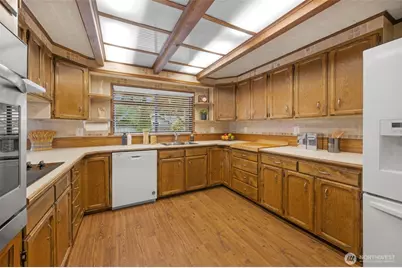 824 NE 194th Street, Shoreline, WA 98155 - Photo 7