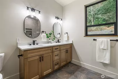 647 Rainbow Drive, Sedro Woolley, WA 98284 - Photo 33