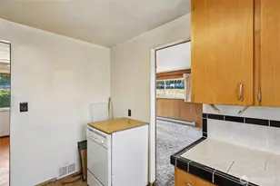13004 Ambaum Blvd SW, Burien, WA 98146 - Photo 13