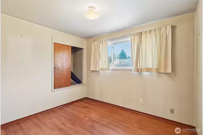 13004 Ambaum Boulevard SW, Burien, WA 98146 - Photo 19