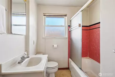 13004 Ambaum Boulevard SW, Burien, WA 98146 - Photo 21