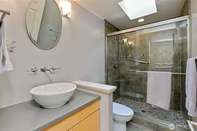 15865 Northup Way #41, Bellevue, WA 98008 - Photo 29