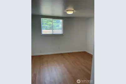 325 Hawthorne Street, Burlington, WA 98233 - Photo 13