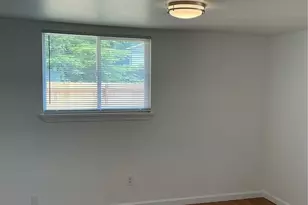 325 Hawthorne St, Burlington, WA 98233 - Photo 11