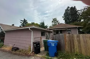 3210 NW 69th St, Seattle, WA 98117 - Photo 23