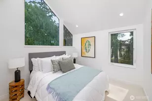 12056 20th Ave NE, Seattle, WA 98125 - Photo 11