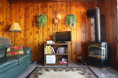 230 Pine Cliffs Drive, Naches, WA 98937 - Photo 9