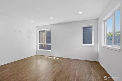 3216 15th Avenue W #B, Seattle, WA 98119 - Photo 3