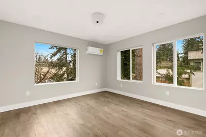 1404 N 136th Street, Seattle, WA 98125 - Photo 9