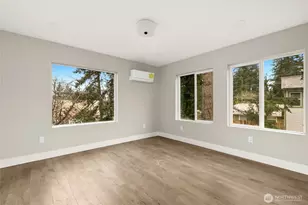 1404 N 136th St, Seattle, WA 98125 - Photo 9