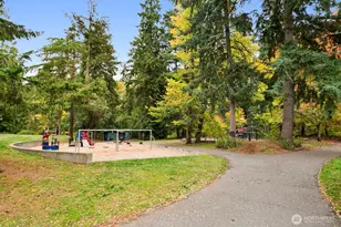 1404 N 136th St, Seattle, WA 98125 - Photo 15