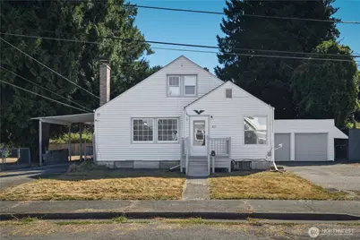 825 8th St NW, Puyallup, WA 98371 - Photo 1