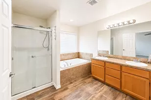 11113 185th St E, Puyallup, WA 98374 - Photo 17
