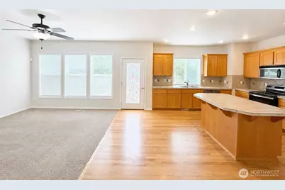 11113 185th Street E, Puyallup, WA 98374 - Photo 5
