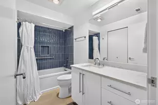 2518 E Roy St, Seattle, WA 98112 - Photo 27