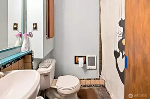 6346 21st Ave SW, Seattle, WA 98106 - Photo 13