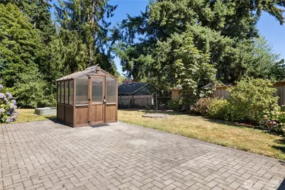 21903 42nd Place W, Mountlake Terrace, WA 98043 - Photo 21