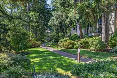 13730 15th Avenue NE #A102, Seattle, WA 98125 - Photo 29