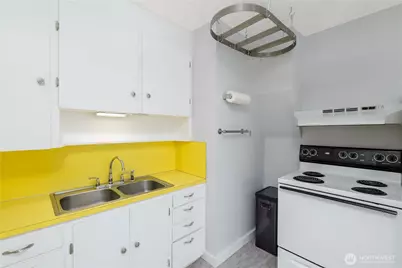 110 W 14th, Port Angeles, WA 98362 - Photo 17