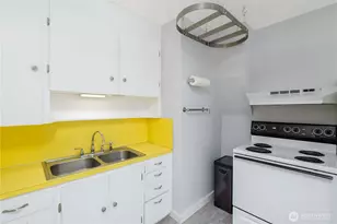 110 W 14th, Port Angeles, WA 98362 - Photo 17