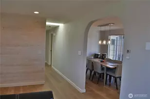 520 SW 4th Ave SW, Oak Harbor, WA 98277 - Photo 13