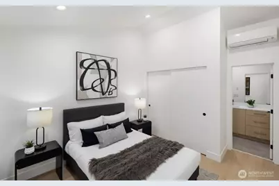 9024 Corliss Avenue N #B, Seattle, WA 98103 - Photo 19
