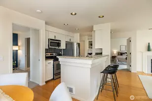1762 NW 57th St, Seattle, WA 98107 - Photo 9