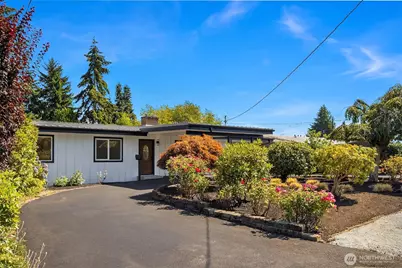4625 Silvertip Lane, Everett, WA 98203 - Photo 3