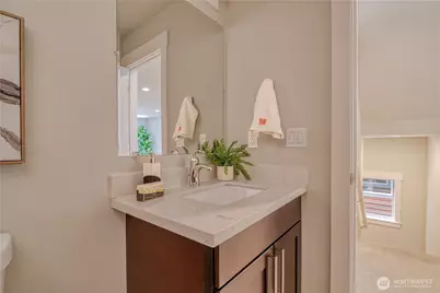 18507 71st Avenue NE, Kenmore, WA 98028 - Photo 17
