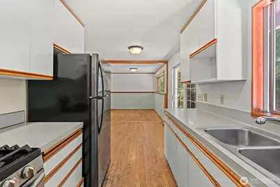 5444 21st Court NE, Olympia, WA 98516 - Photo 17