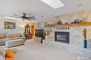 701 175th St SW, Bothell, WA 98012 - Photo 17