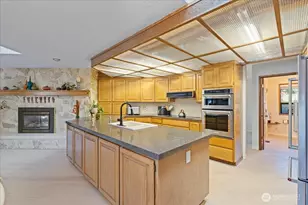 701 175th St SW, Bothell, WA 98012 - Photo 15
