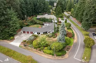 701 175th St SW, Bothell, WA 98012 - Photo 39
