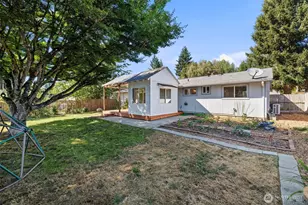 15827 NE 110th St, Redmond, WA 98052 - Photo 33