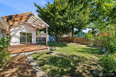15827 NE 110th Street, Redmond, WA 98052 - Photo 31