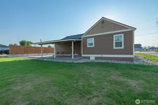 2331 NW Columbia Ave, East Wenatchee, WA 98802 - Photo 5