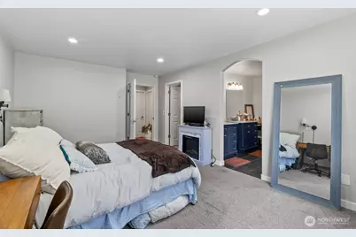 18505 68th Street E, Bonney Lake, WA 98391 - Photo 13