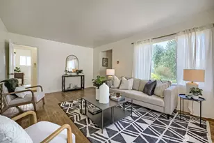 10808 Lake Ridge Dr S, Seattle, WA 98178 - Photo 3