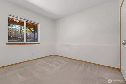 8304 65th Place NE, Marysville, WA 98270 - Photo 9
