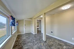 18930 98th Ave NW, Stanwood, WA 98292 - Photo 15
