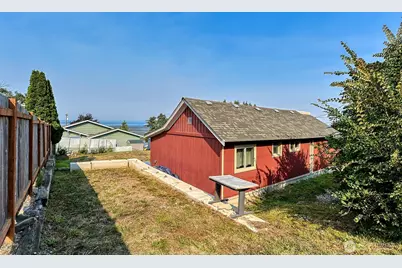 18930 98th Avenue NW, Stanwood, WA 98292 - Photo 13