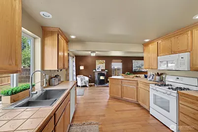 12105 118th Street E, Puyallup, WA 98374 - Photo 13