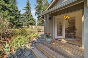 11004 209th Ave E, Bonney Lake, WA 98391 - Photo 9
