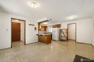 2374 S Flower Ave, Port Orchard, WA 98366 - Photo 5