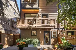 9613 Roosevelt Way NE, Seattle, WA 98115 - Photo 1