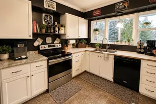 233 E 2nd St, Tonasket, WA 98855 - Photo 5