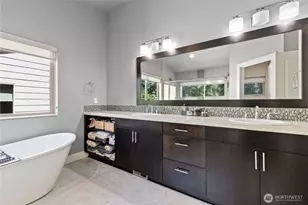 13521 SE 81st Pl, Newcastle, WA 98059 - Photo 19