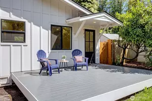 560 NE Alder St, Issaquah, WA 98027 - Photo 3