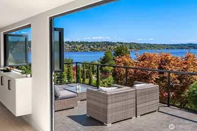 8340 Avalon Drive, Mercer Island, WA 98040 - Photo 17